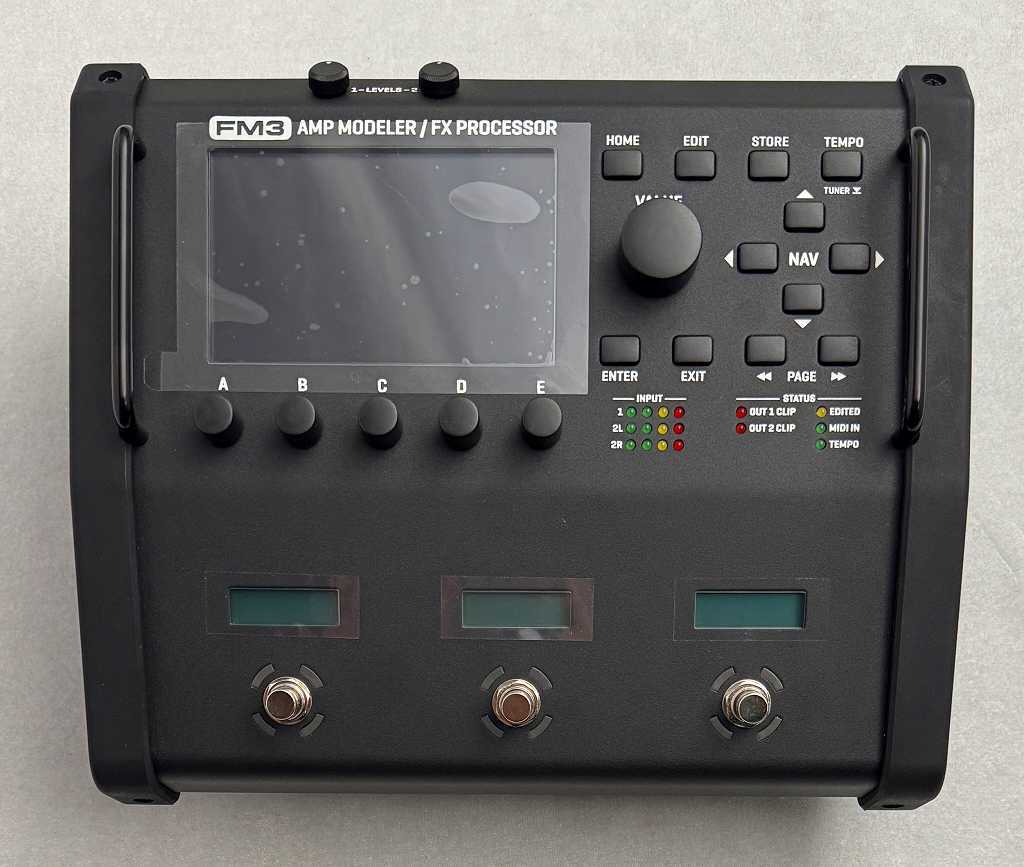 美品FM3 fractal audio systems 有料追加データ入り FRACTAL AUDIO SYSTEMS FM3【USED】（中古）【楽器検索デジマート】