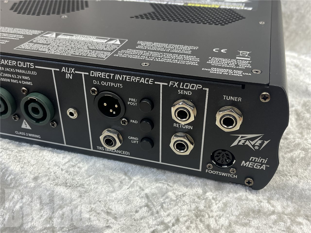 【値下げ交渉あり】peavey mini mega1000 Peavey MiniMEGA 1000-watt Lightweight Bass Head | Sweetwater