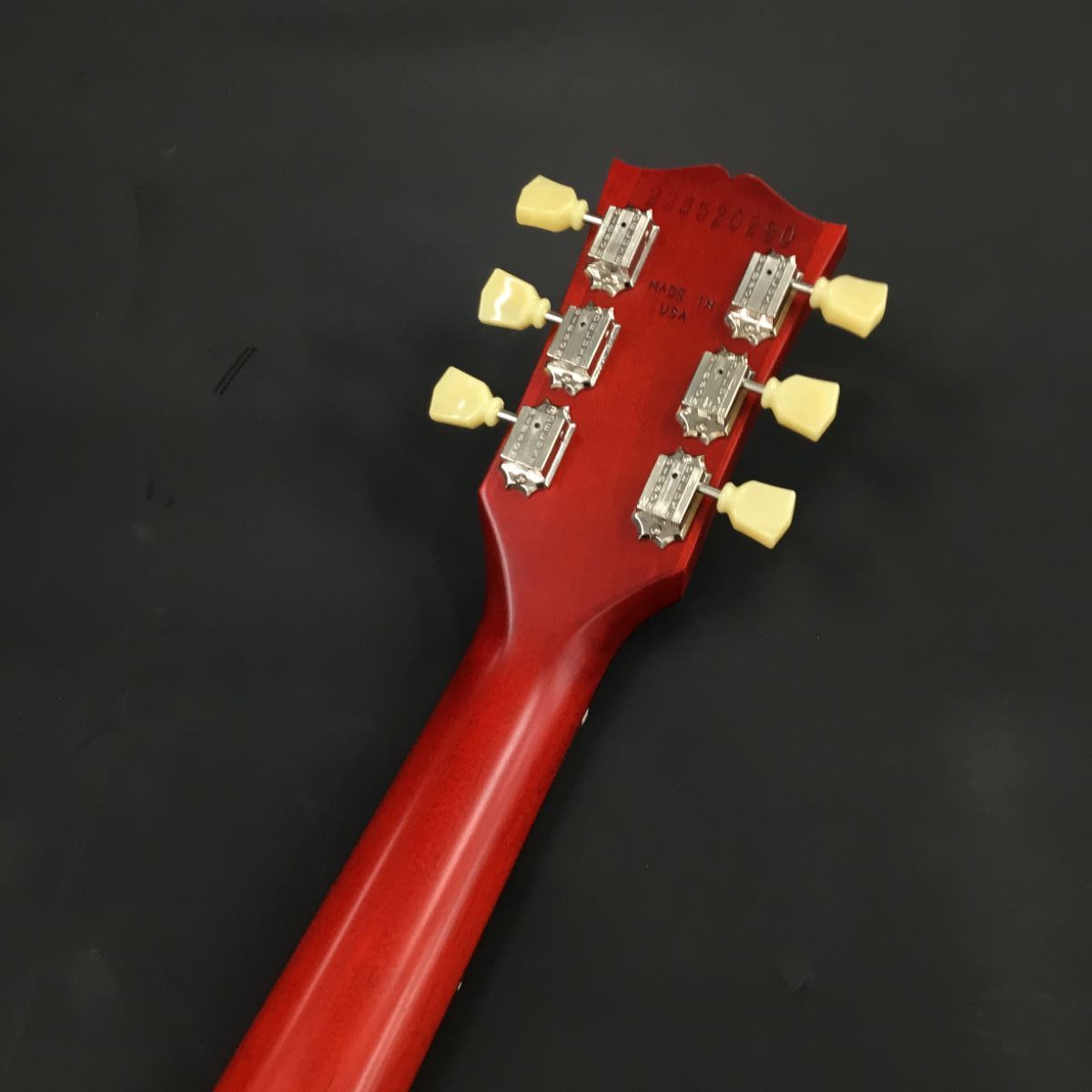 Gibson Les Paul Tribute Satin Cherry Sunburst レスポール Gibson Les Paul Tribute Satin Cherry Sunburst レスポール