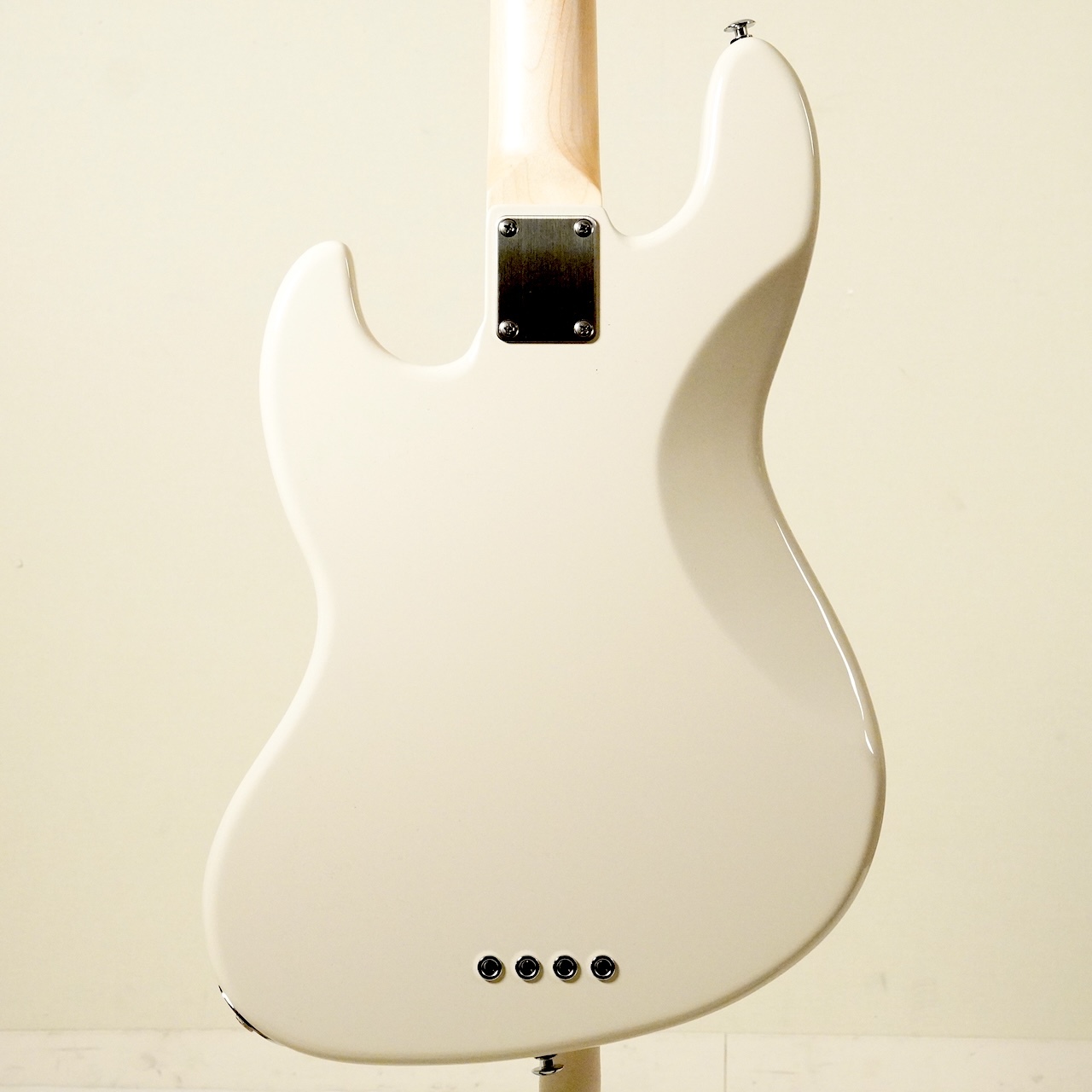 Black Smoker STANDARD BETA-J4 -Olympic White Matching Head