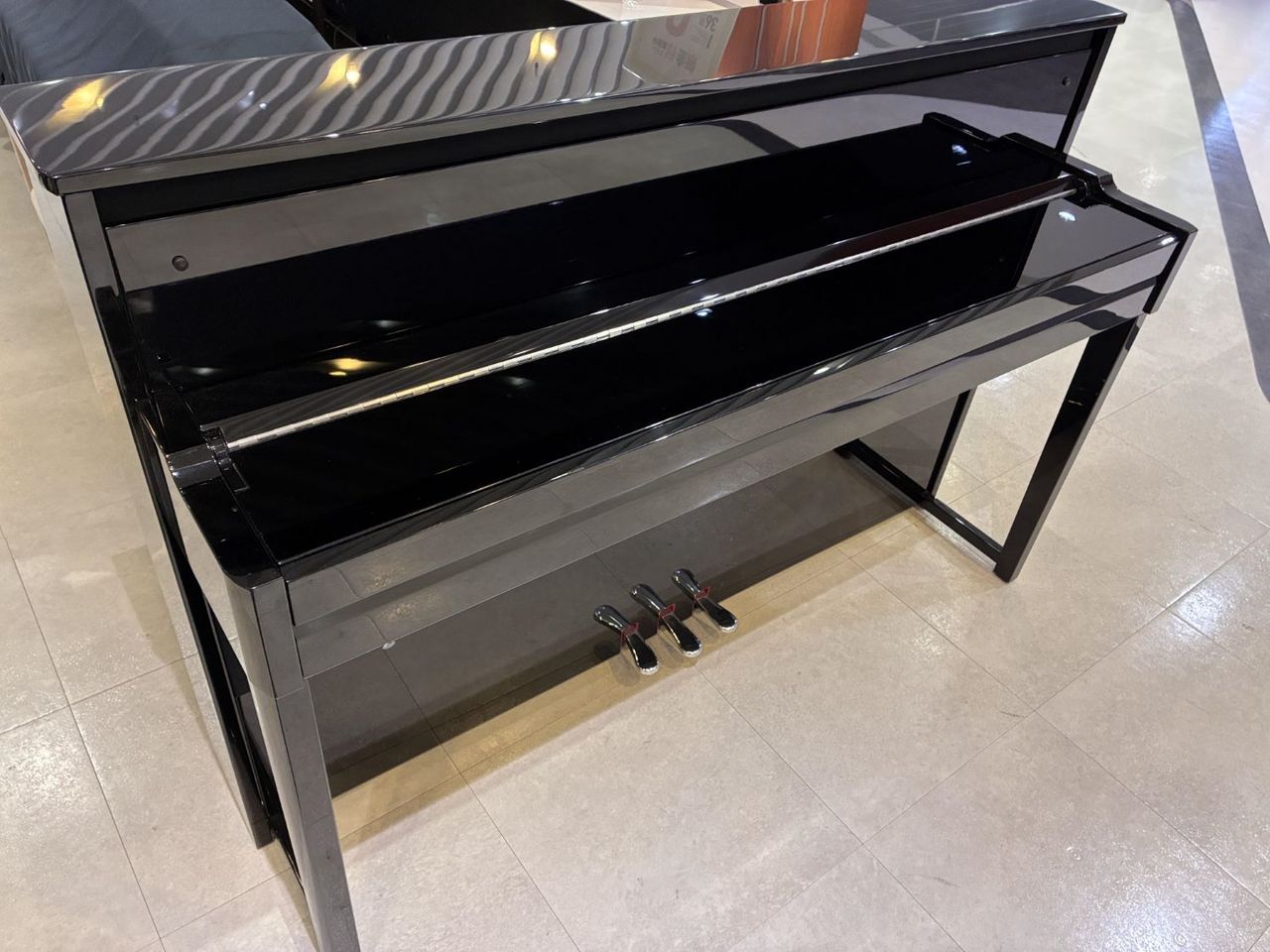 YAMAHA NU1X ※椅子付属（新品特価/送料無料）【楽器検索デジマート】