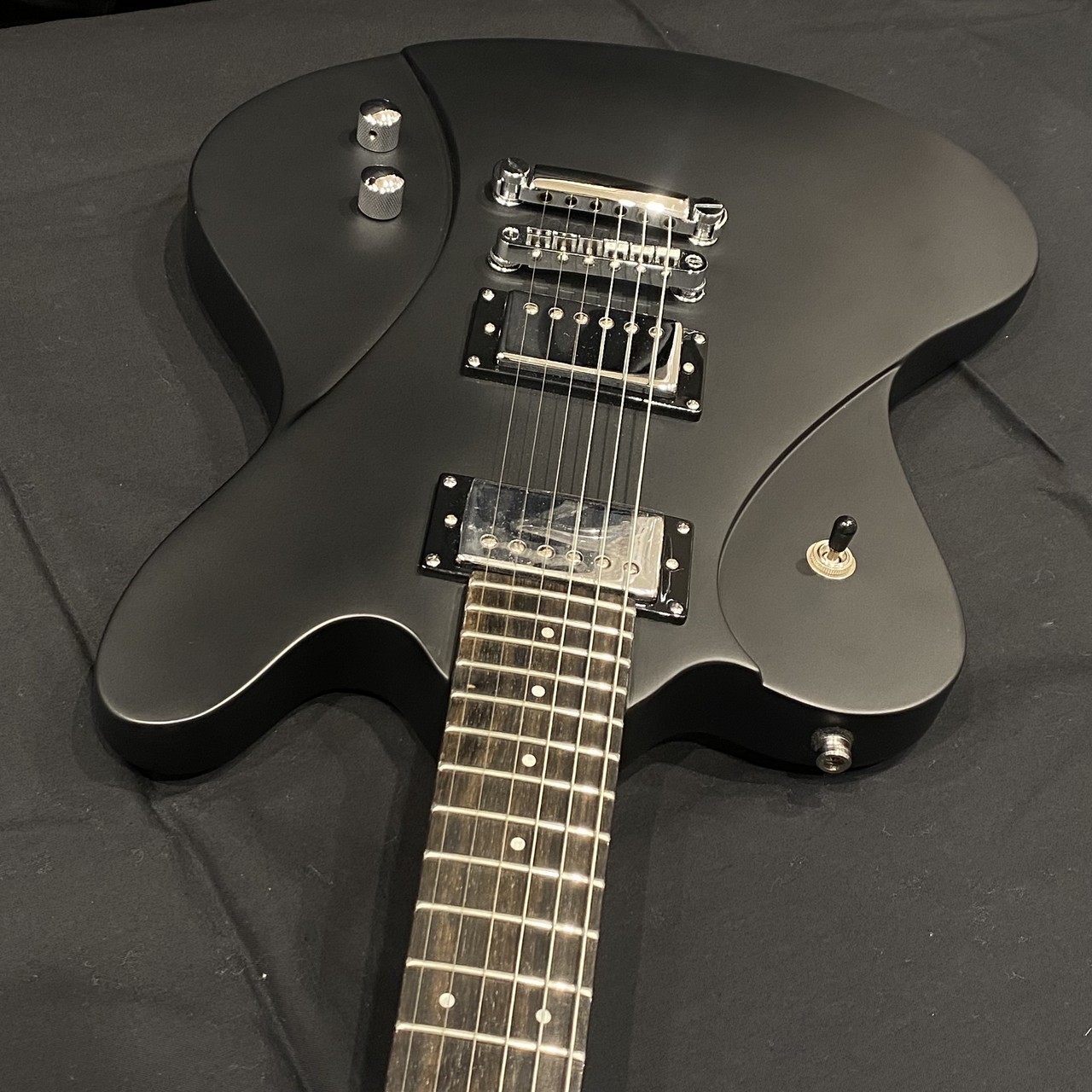 【極美品】Framus D-Series Idolmaker Solid Framus D-Series Idolmaker - Solid Black Satin