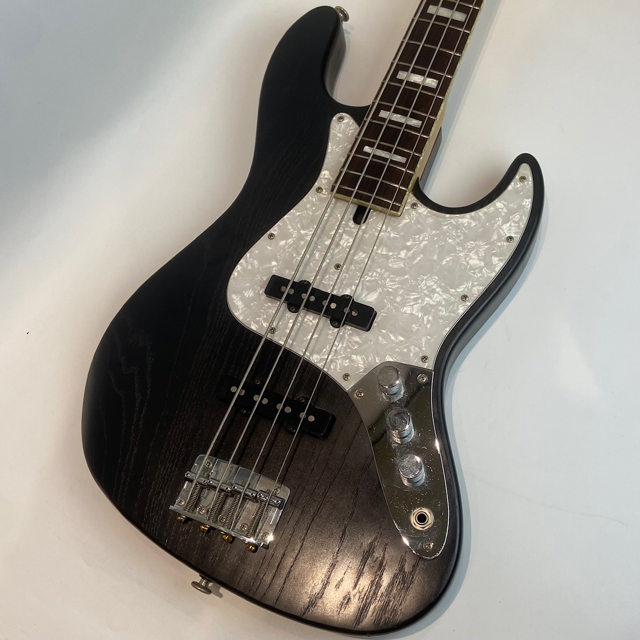 Bacchus WL-JB4 エレキベース CRAFTシリーズ j1114979587.1short-1-300x400.webp