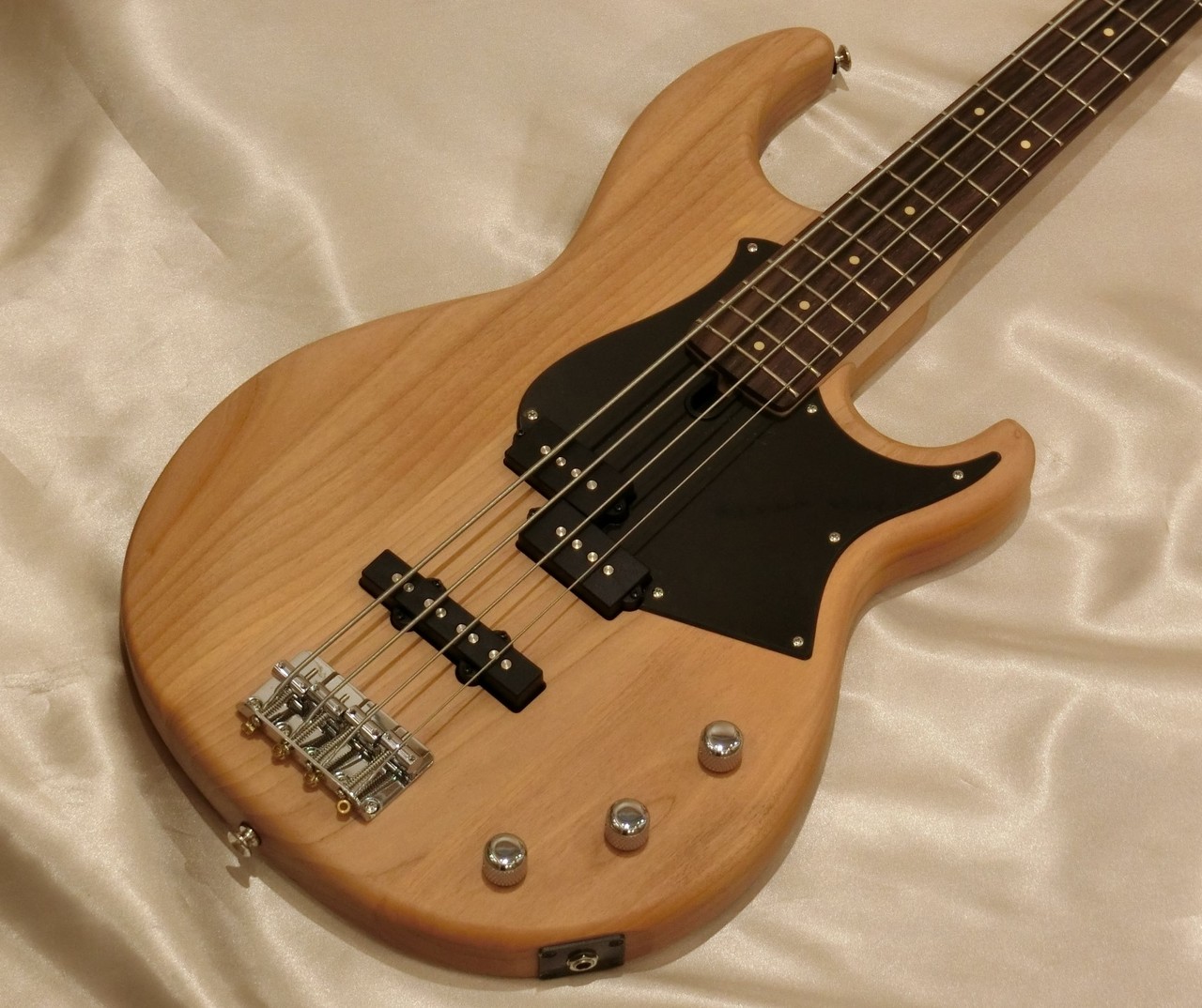 YAMAHA BB234 YNS 【大人気】（新品/送料無料）【楽器検索