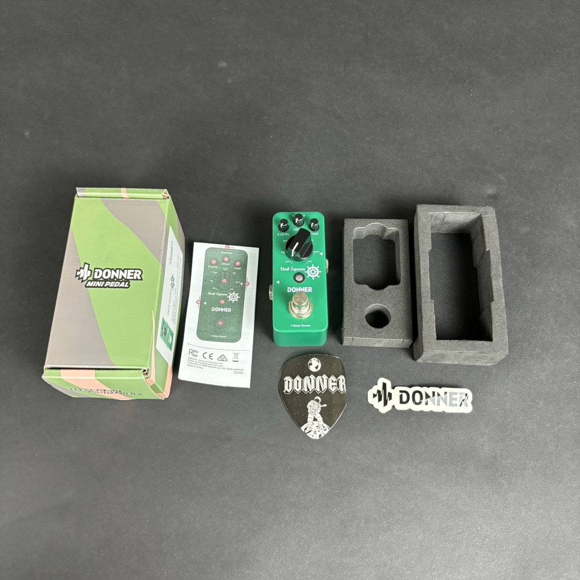 Donner ディレイ リバーブ　中古　ほぼ新品 Donner ディレイ リバーブ 中古 ほぼ新品 Donner ディレイ