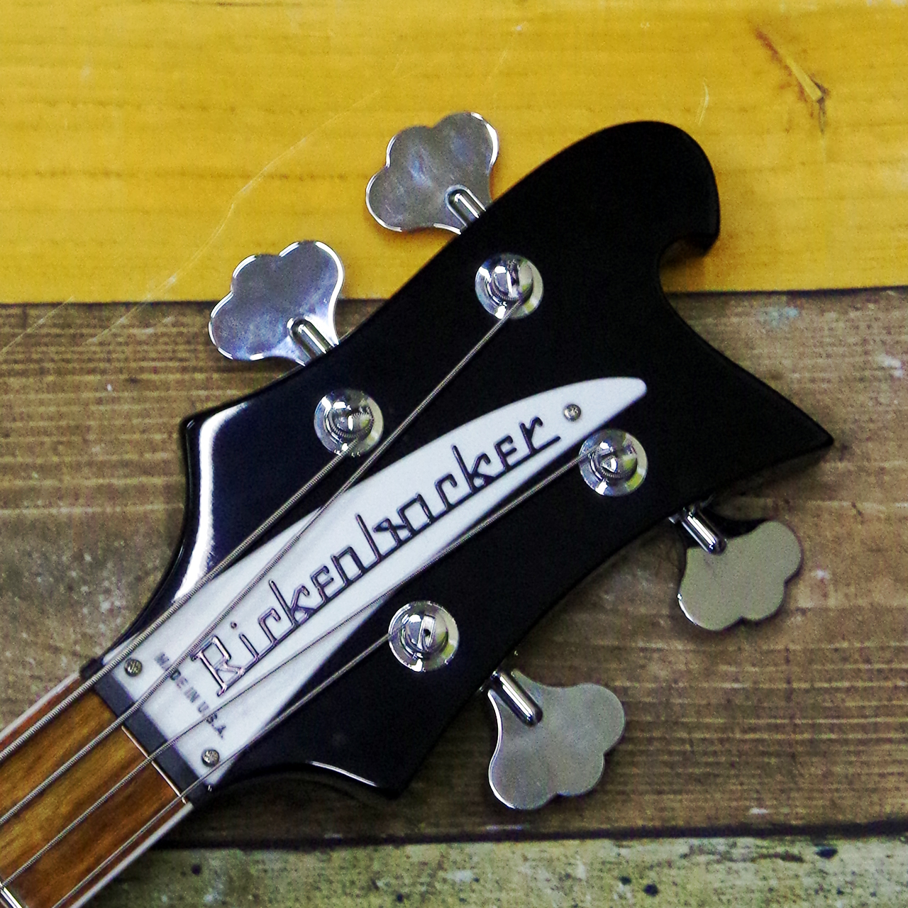 Rickenbacker Model 4003 Jetglo（新品）【楽器検索デジマート】
