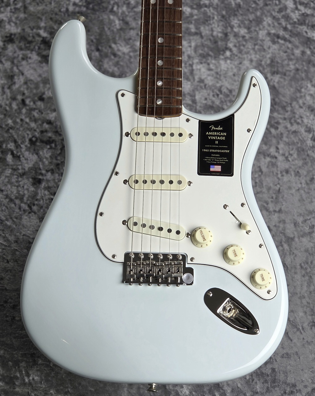 Fender American Vintage II 1965 Stratocaster / Sonic Blue