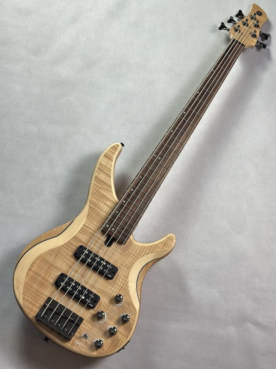 YAMAHA (ヤマハ) 5弦エレキベース TRBXシリーズ TRBX605FM (NS