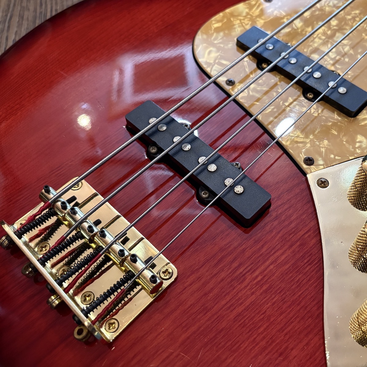 G.I.G THE STANDARD フレットレス改 Electric Bass（中古/送料