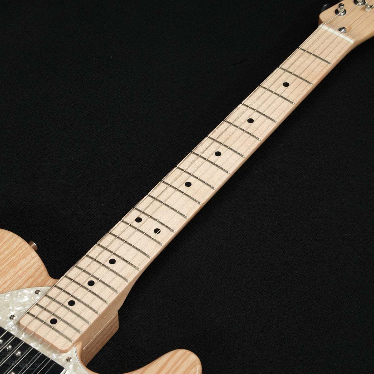 Fender Made in Japan Traditional 70s Telecaster Thinline Natural