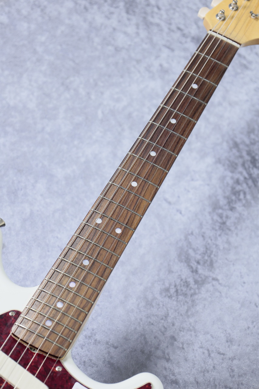 美品 Fender Japan Traditional II 60s ムスタング Fender Made in Japan Traditional (NEW)シリーズ ムスタング