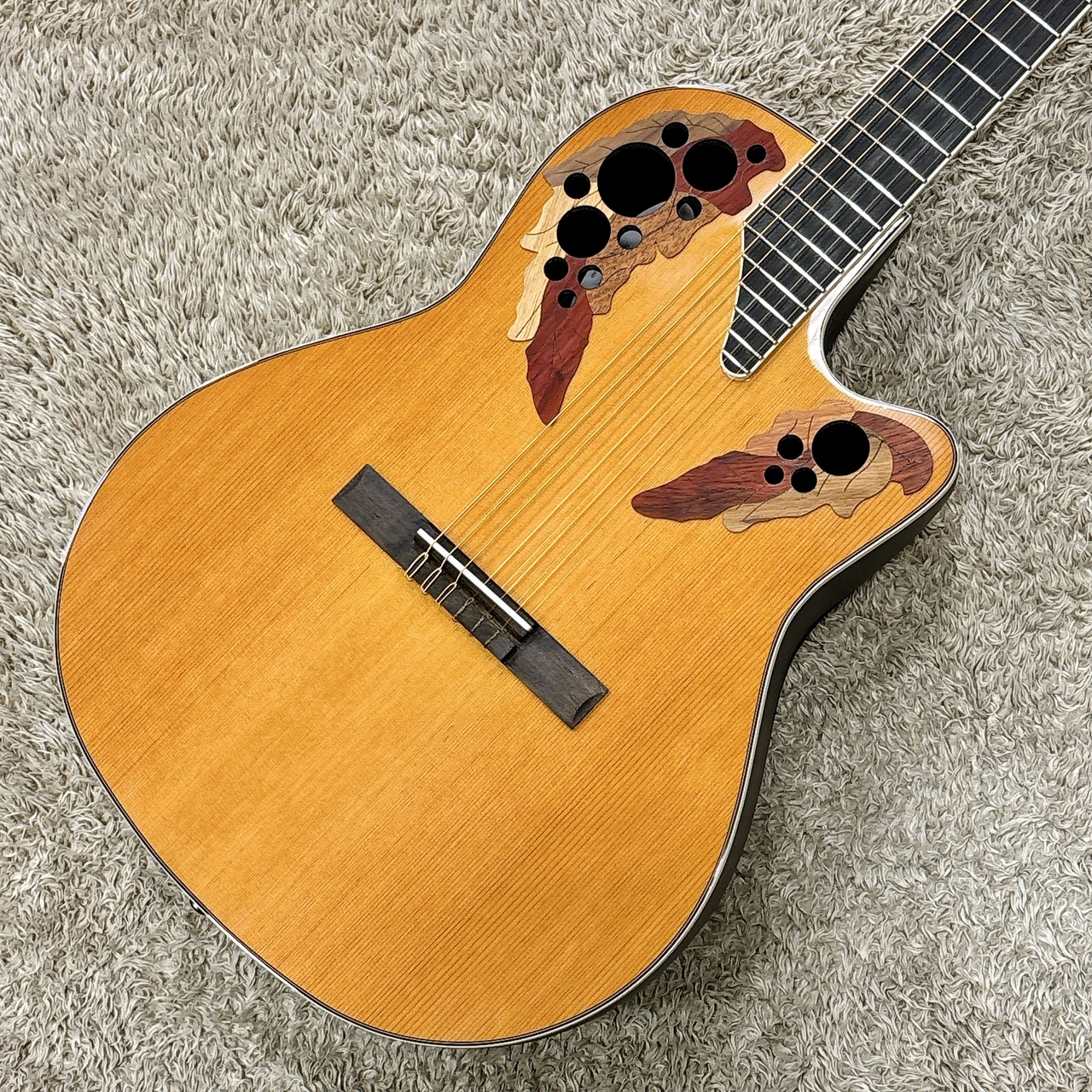 Ovation Celebrity Elite Nylon Mid Depth CE44C-4A Aged Natural