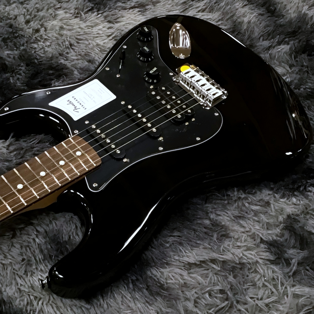 Fenderストラトブラック ボディ Amazon | Fender Deluxeシリーズ ストラトキャスターボディ