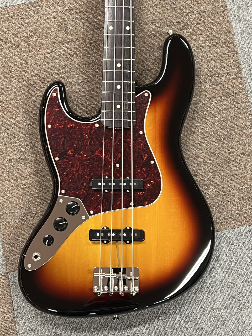 Fender Made in Japan Traditional 60s Jazz Bass, Left-Handed