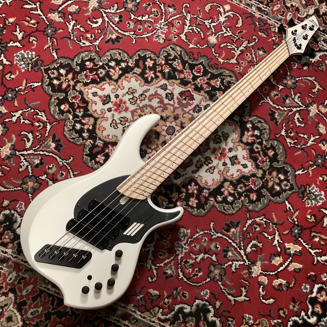 DINGWALL 5弦エレキベース ホワイト DINGWALL NG-3 5st（DW）【5弦エレキベース】【現物画像/4.12kg