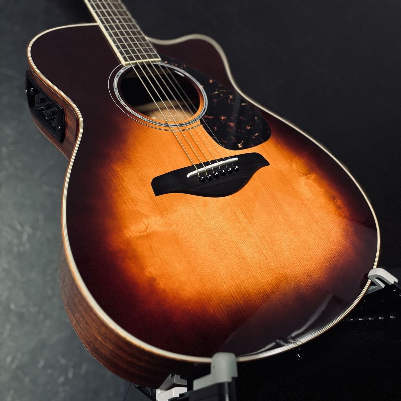 YAMAHA FSX825C BS(ブラウンサンバースト) アコースティック