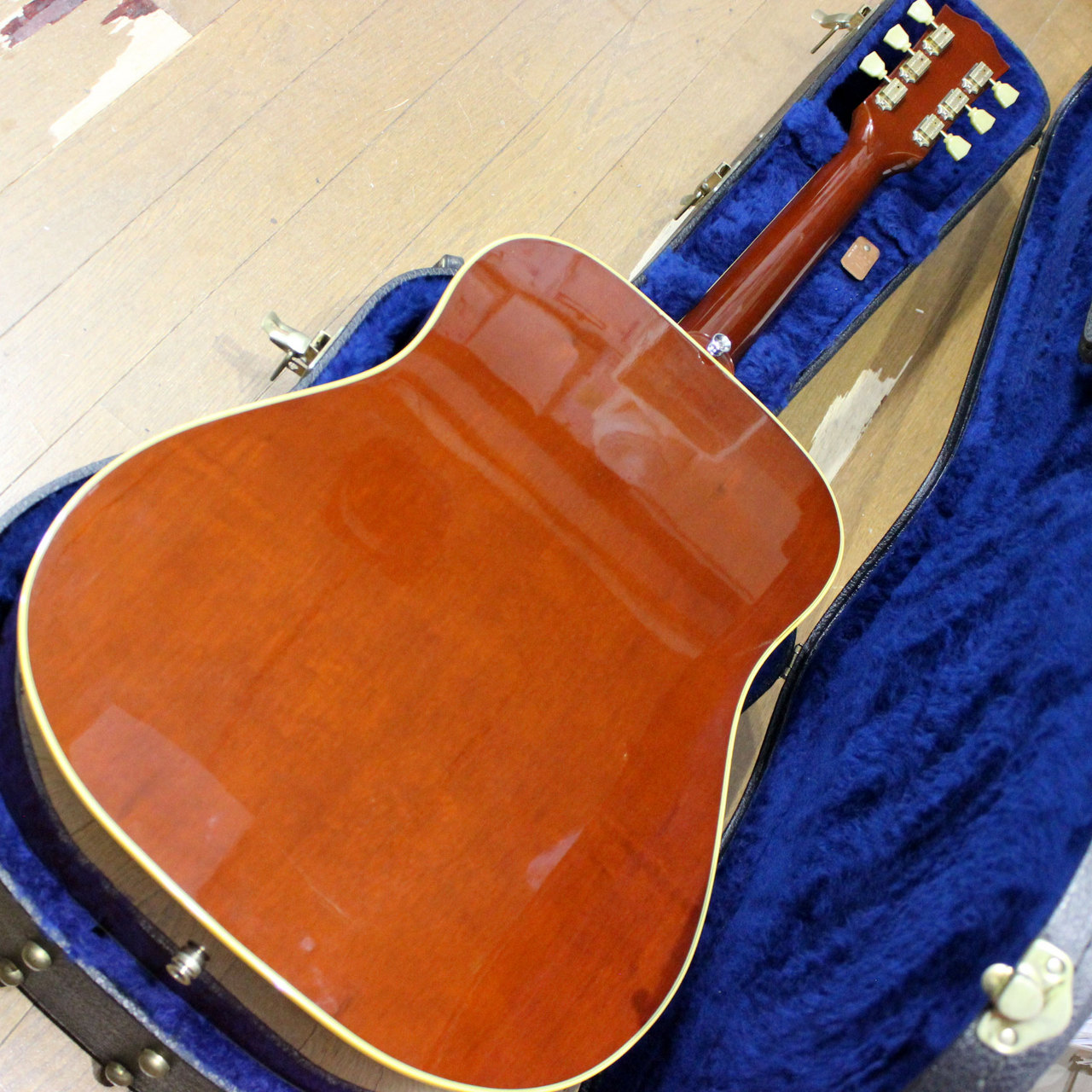 Gibson humming bird(2004年製) Gibson Gibson Hummingbird ギブソン ハミングバード 2004年製です