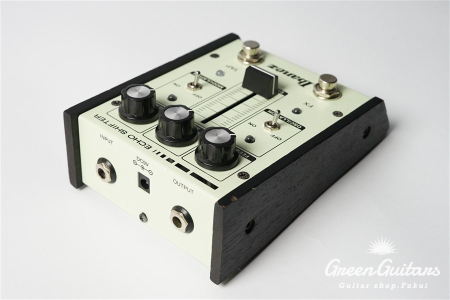 Ibanez ES2 Echo Shifter Analog Delay - YouTube