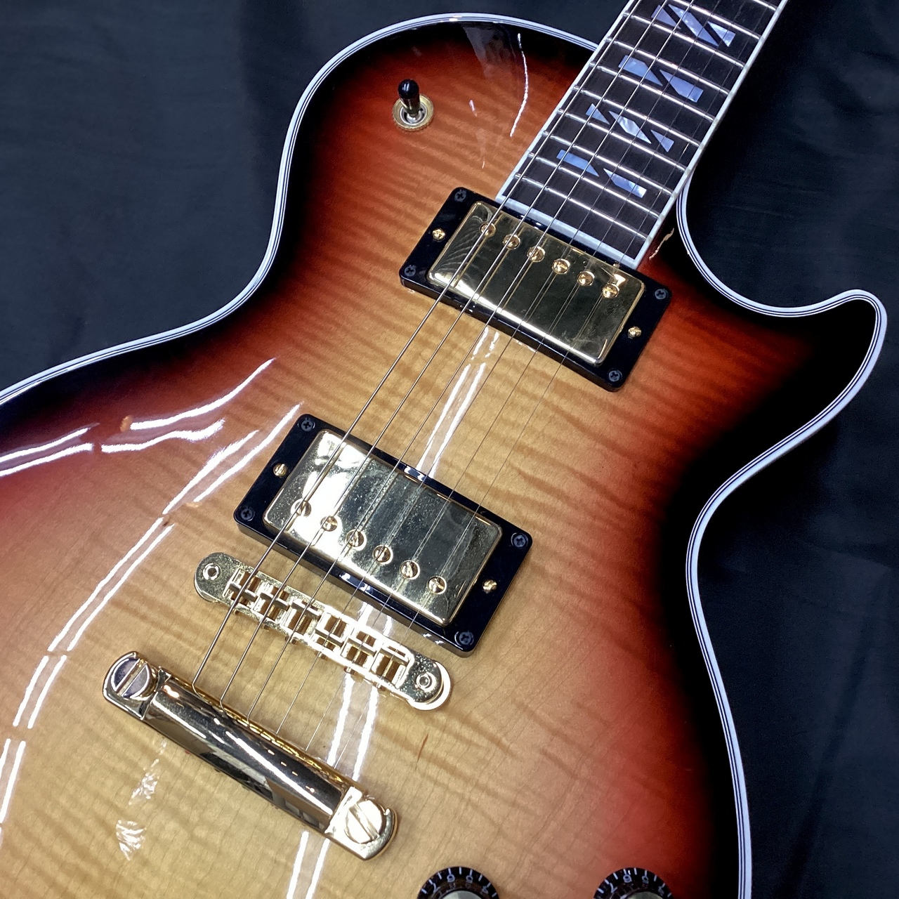 Gibson Lespaul Custom Supreme 中古美品 Gibson Lespaul Custom Supreme 中古美品 - メルカリ