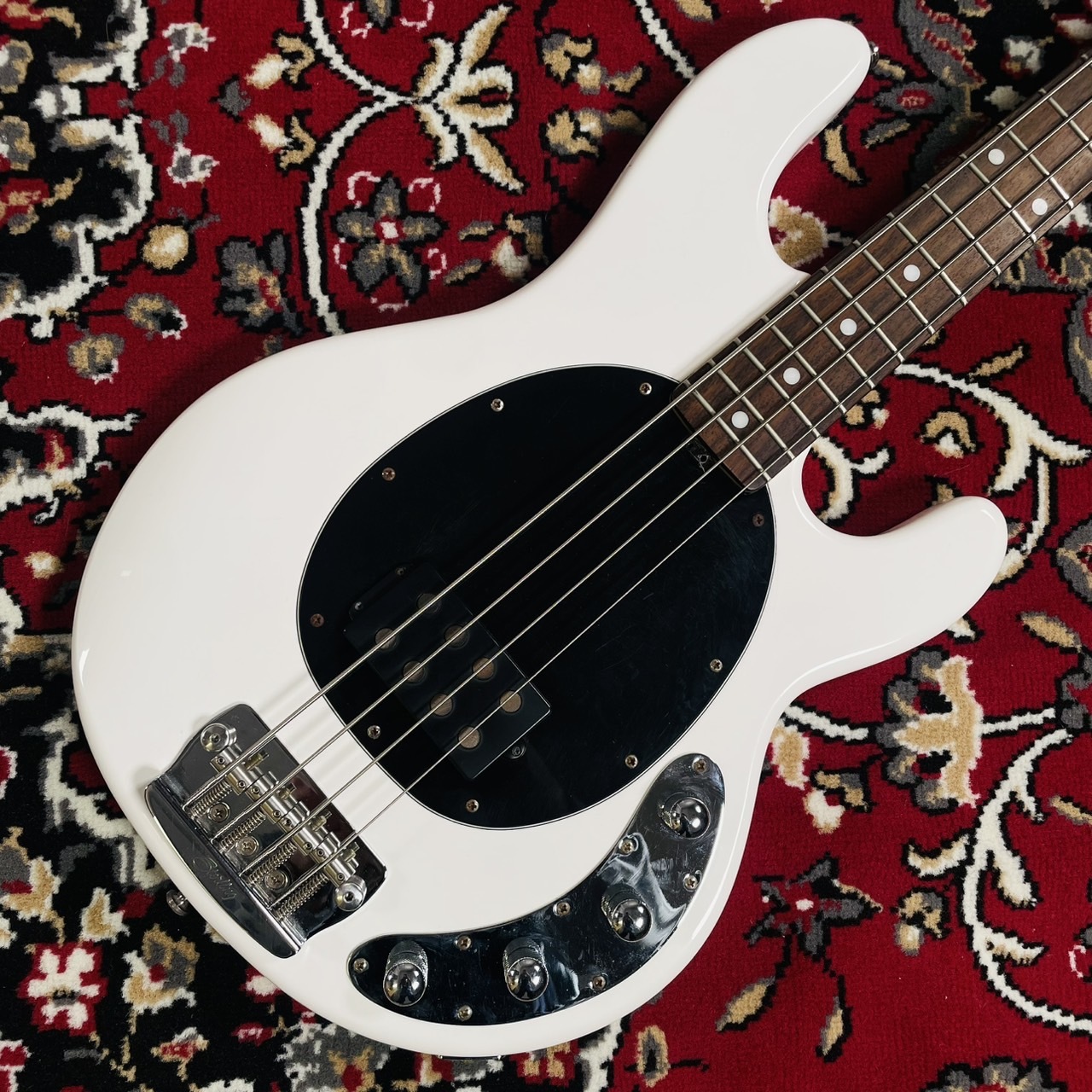 Sterling by MUSIC MAN RAY34（中古/送料無料）【楽器検索