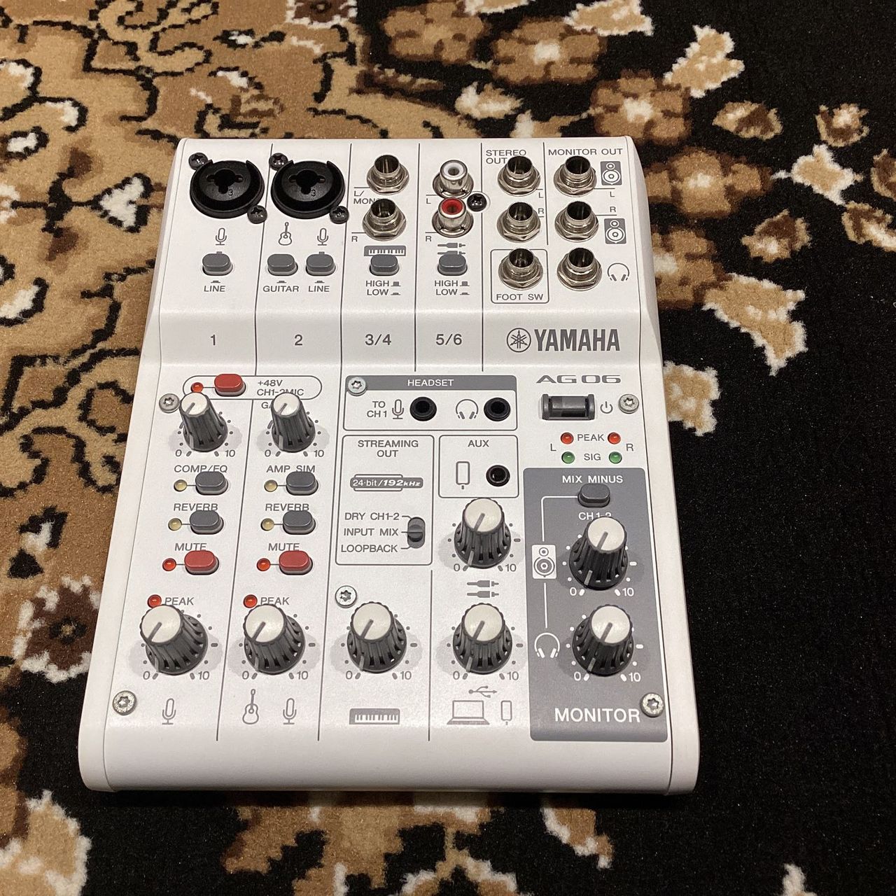 YAMAHA 【閉店セール特価！】【展示品特価】AG06 MK2 White（ホワイト