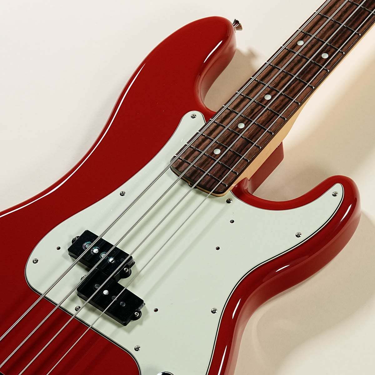 Fender Made in Japan FSR Collection 2024 Traditional 60s Precision