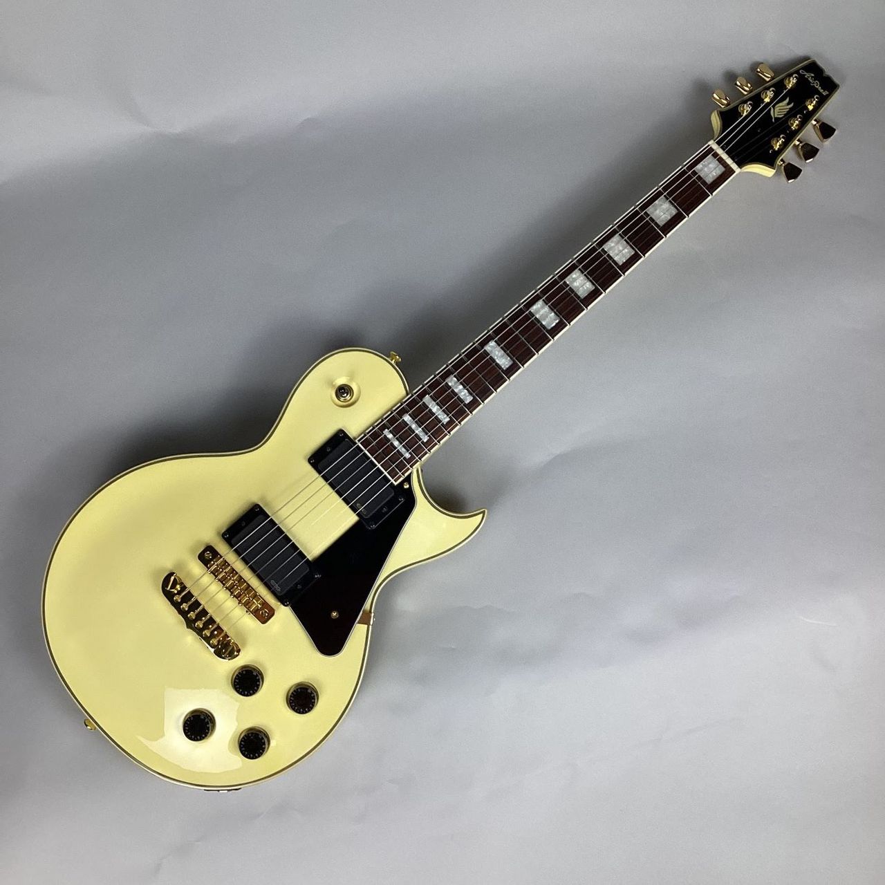 ARIA PRO II  LEGEND 白 ARIA PRO II LEGEND 白