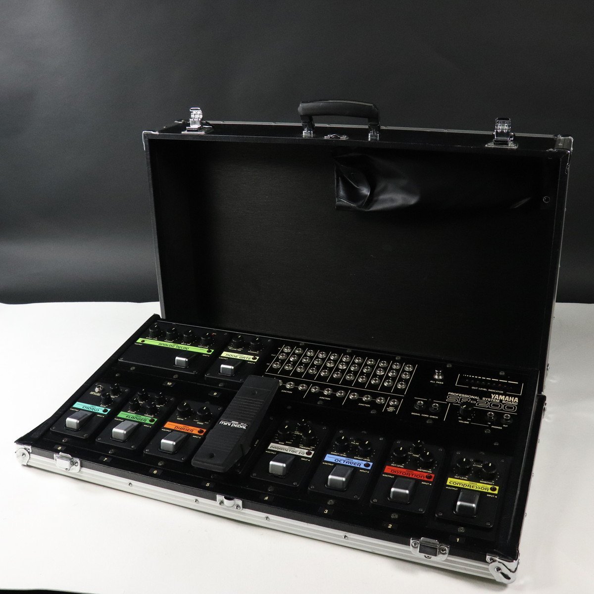 YAMAHA. COMPRESSOR & HARDIST エフェクターセット YAMAHA SB-200 エフェクターセット 【梅田店】（中古/送料無料