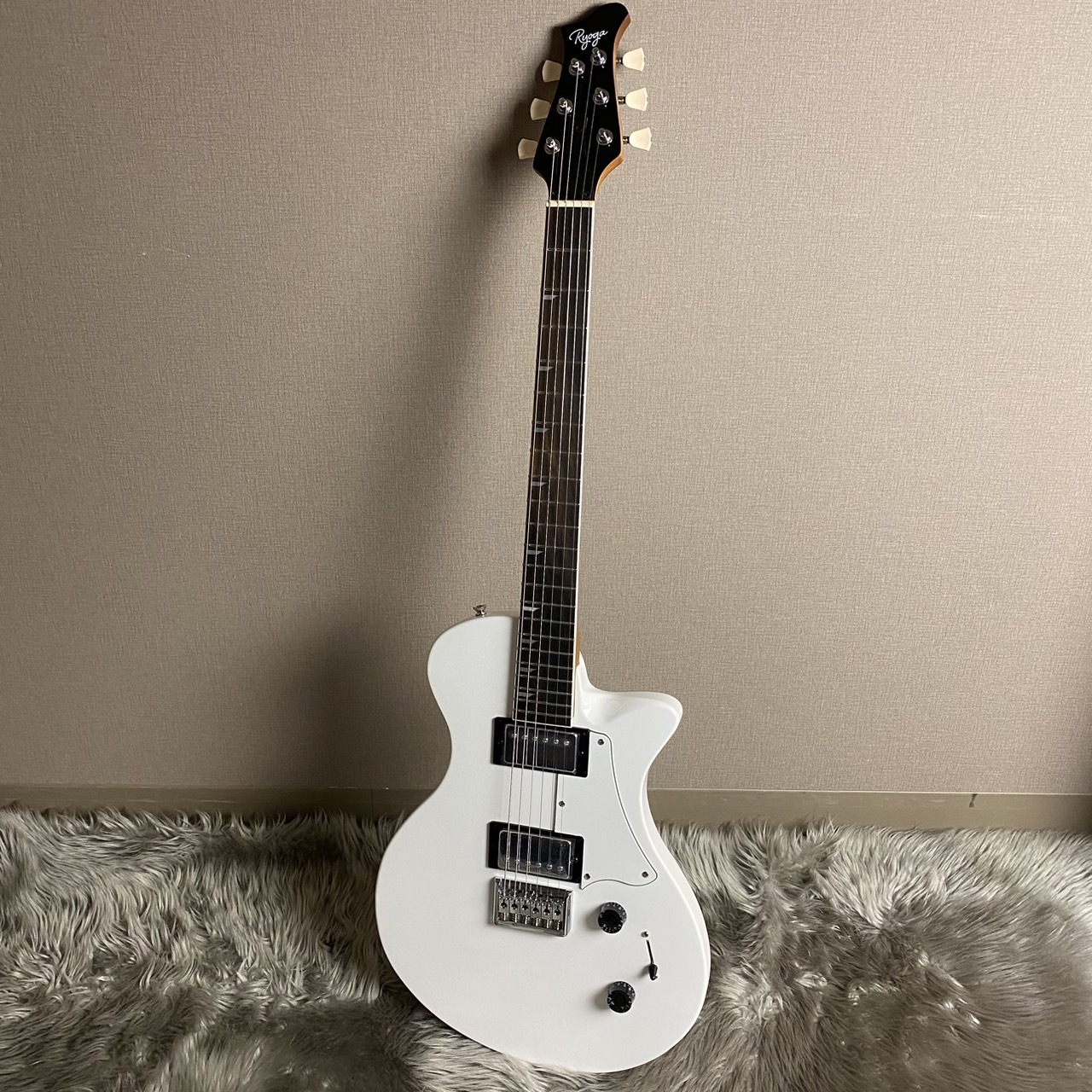 RYOGA HORNET -White【現物画像】【最大36回分割無金利 実施中