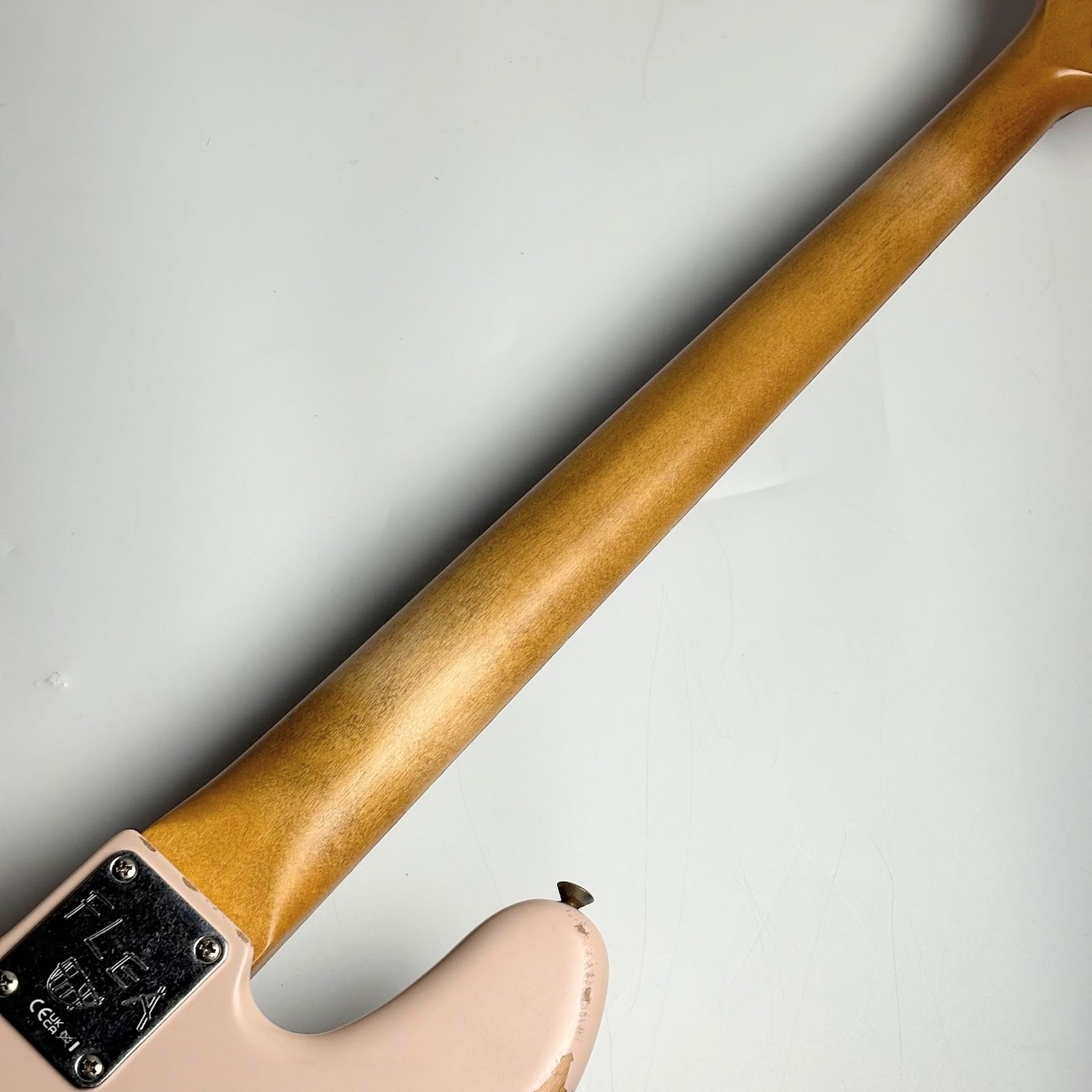 Fender Flea Jazz Bass（新品/送料無料）【楽器検索デジマート】