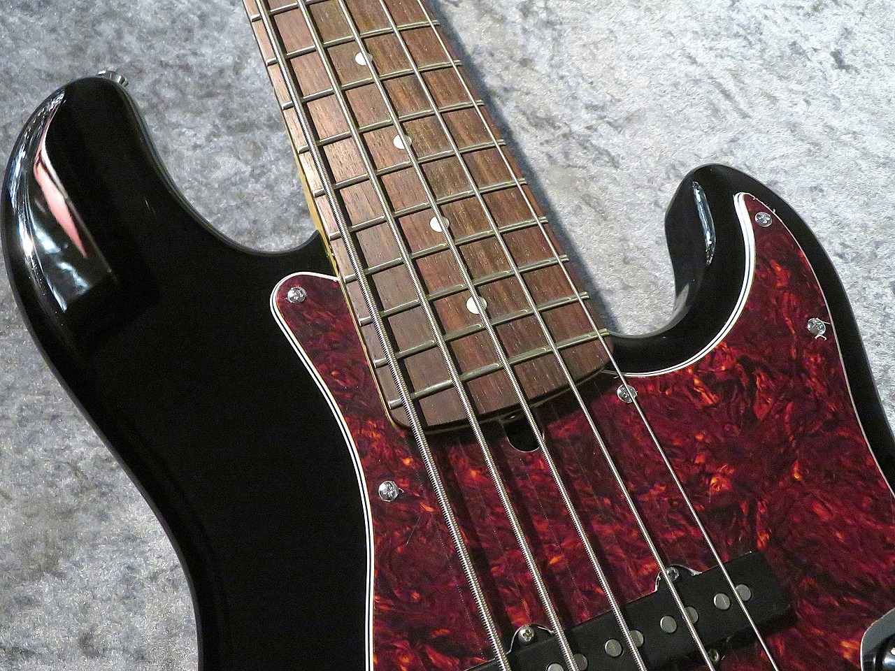 Provision VJB5 Deluxe -Black-【特注仕様】【5連ペグ】【軽量個体3.95