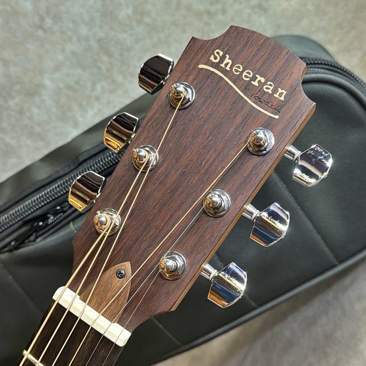Sheeran by Lowden 【美品中古】【試奏動画あり】W02【煌びやかで個性 