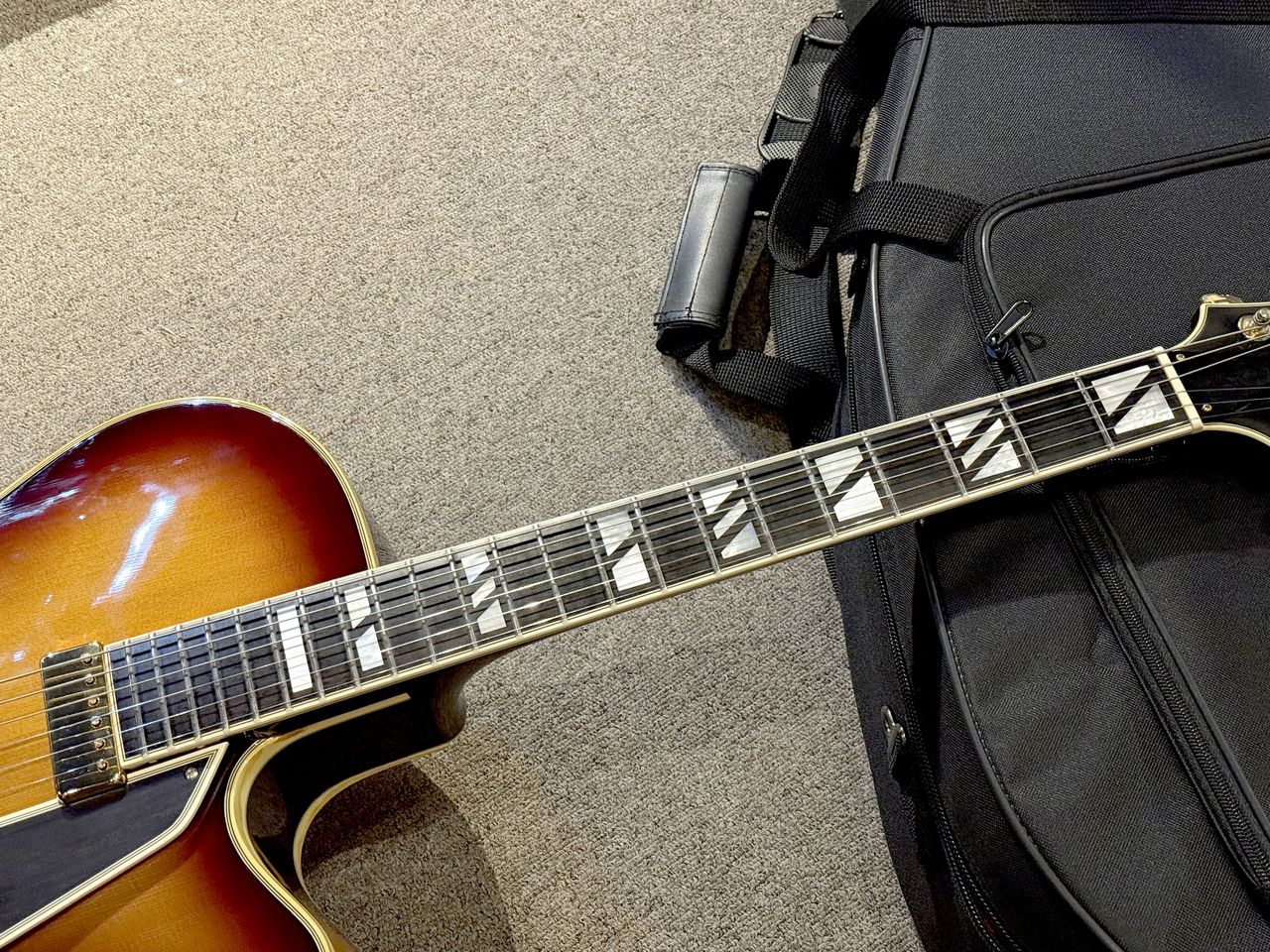 D'Angelico Angelica New Yorker（中古）【楽器検索デジマート】