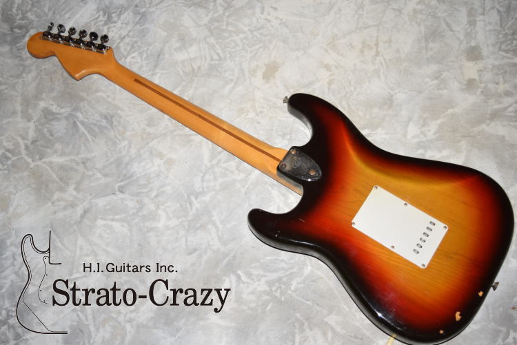 Fender Stratocaster '76 Sunburst /Maple neck 