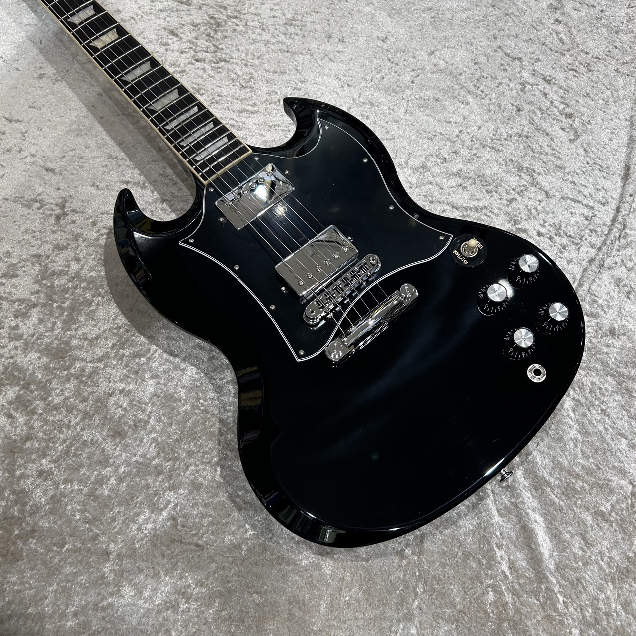 Gibson 【セカンドクラス】SG Standard Ebony #210660263【3.15kg