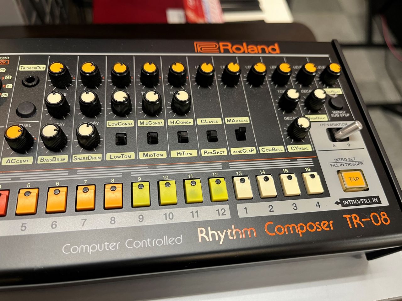 Roland BOUTIQUE TR-08【中古】（中古）【楽器検索デジマート】