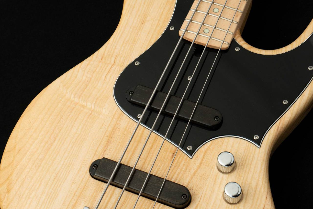 Xotic XJ-1T 4st Light Aged -Natural-（新品/送料無料）【楽器検索