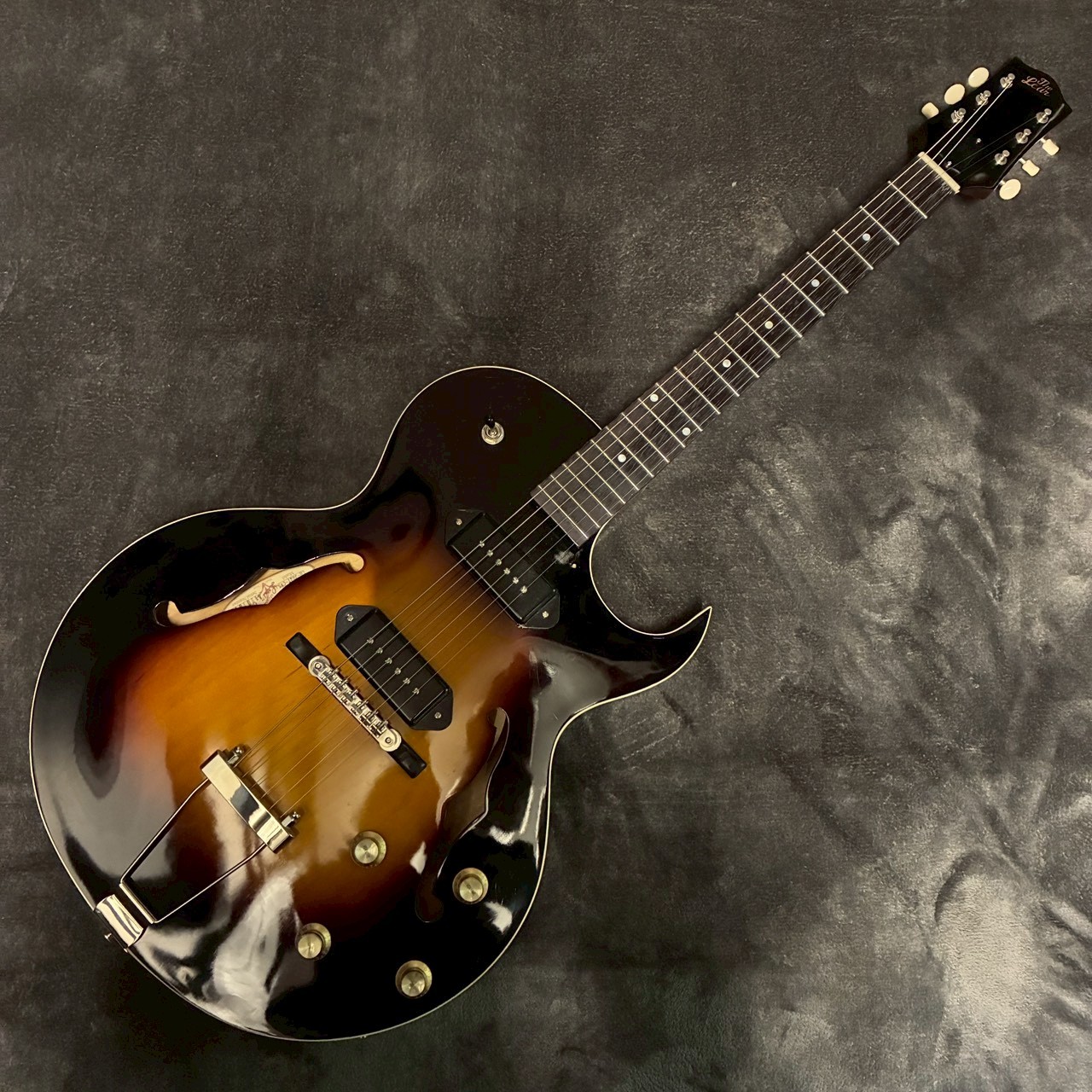 Loar LH-302T-CVS 【USED】【2.3㎏】（中古）【楽器検索デジマート】