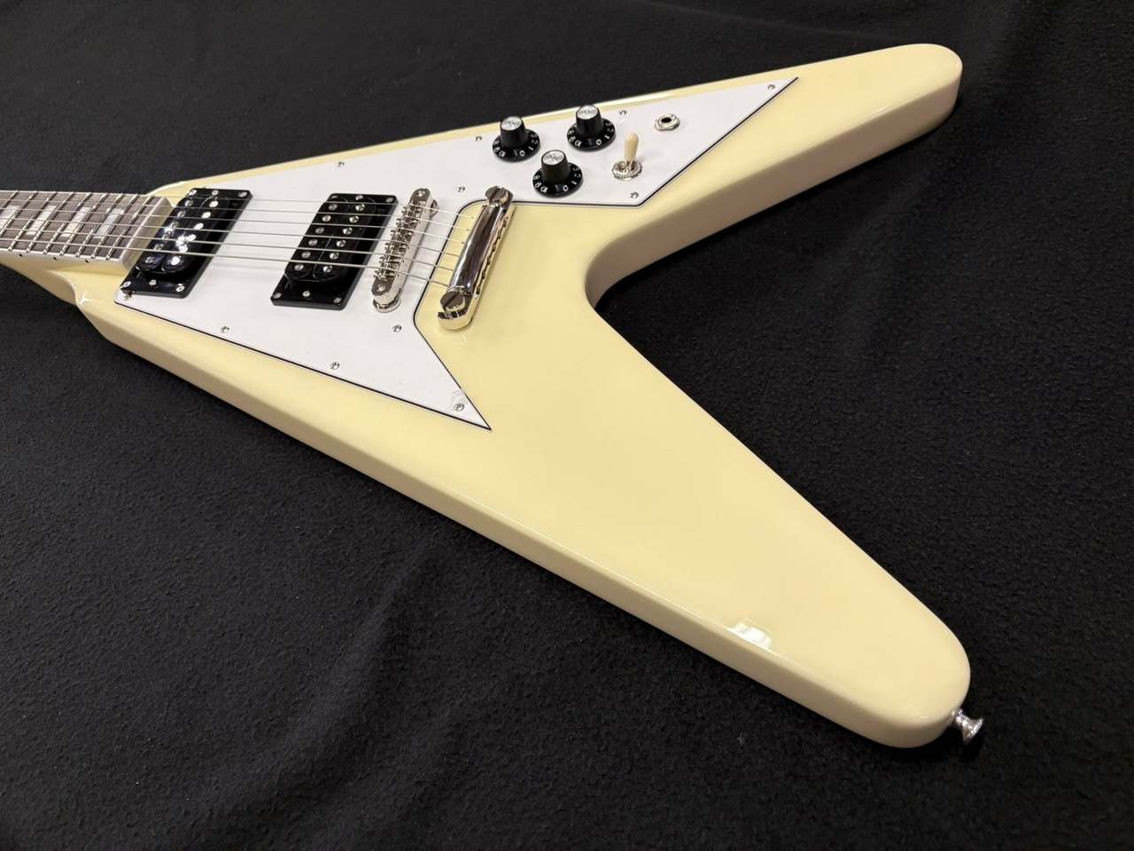 ベース Edwards / E-PB-83R/LT Vintage White 000000054867_yCfnENV.jpg