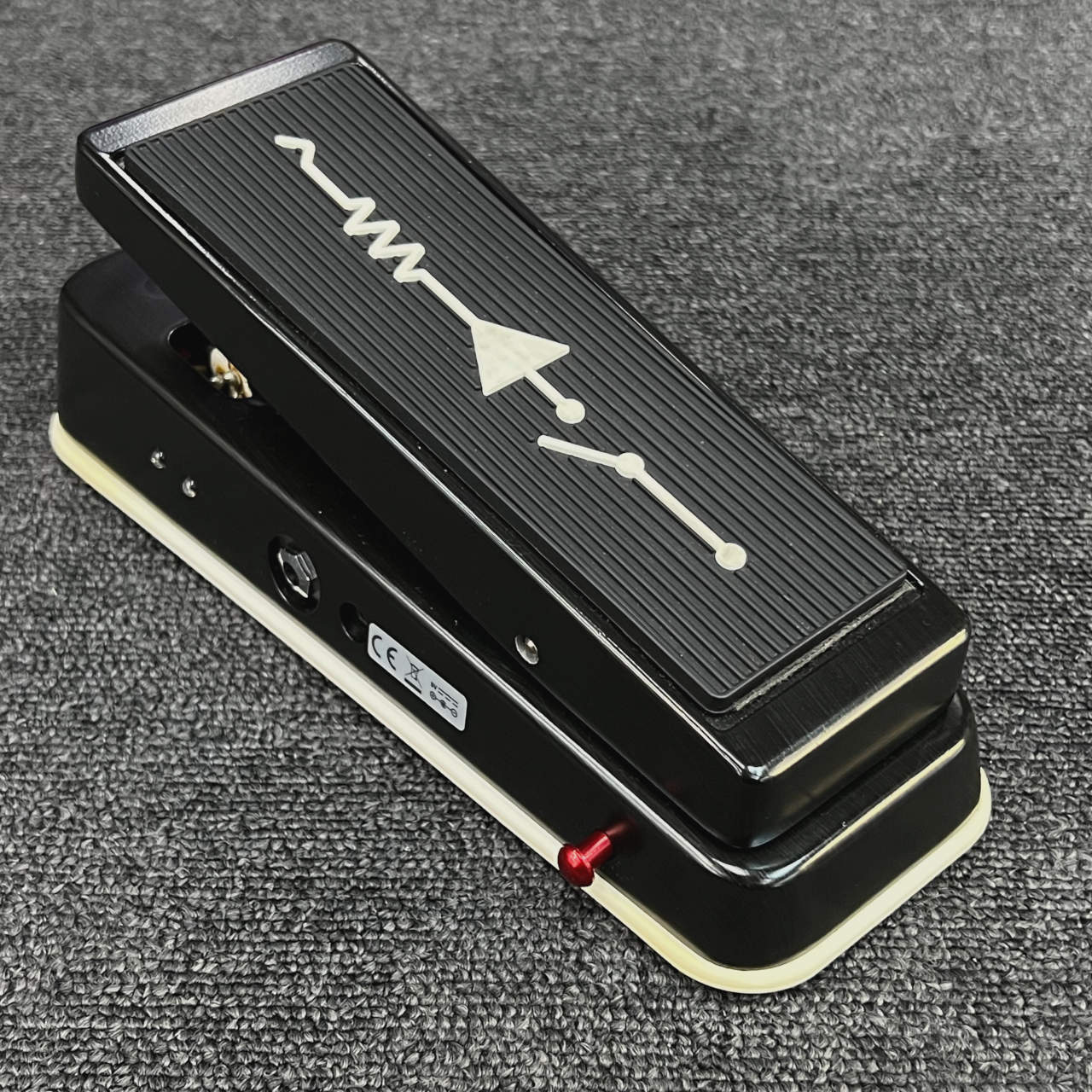 CAE Wah MC404 ワウペダル Amazon.com: CAE Wah : Musical Instruments