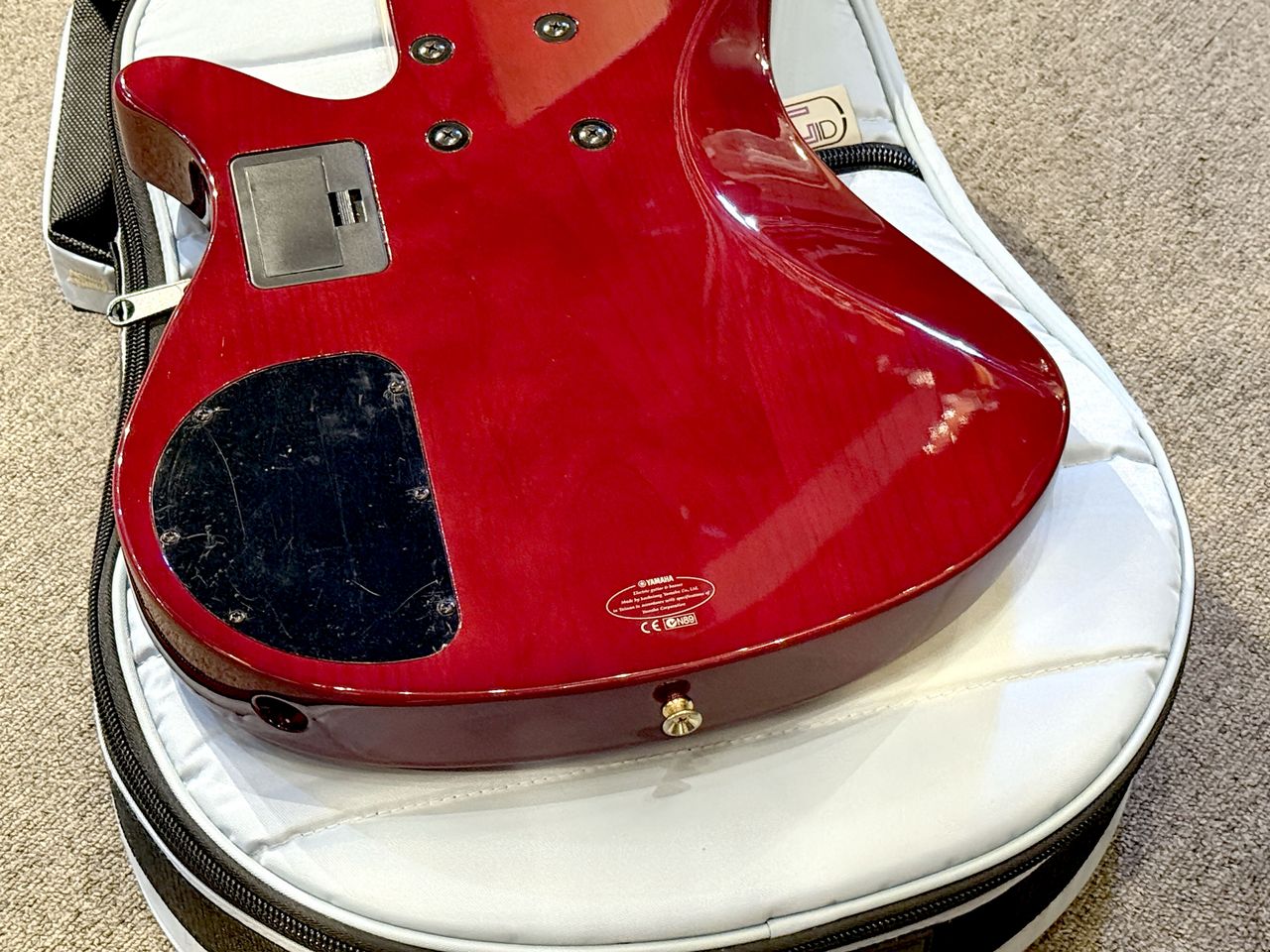 ビンテージ John Bennet(マツモク製) ベース　音出しOK　中古品 ビンテージ John Bennet(マツモク製) ベース 音出しOK 中古品