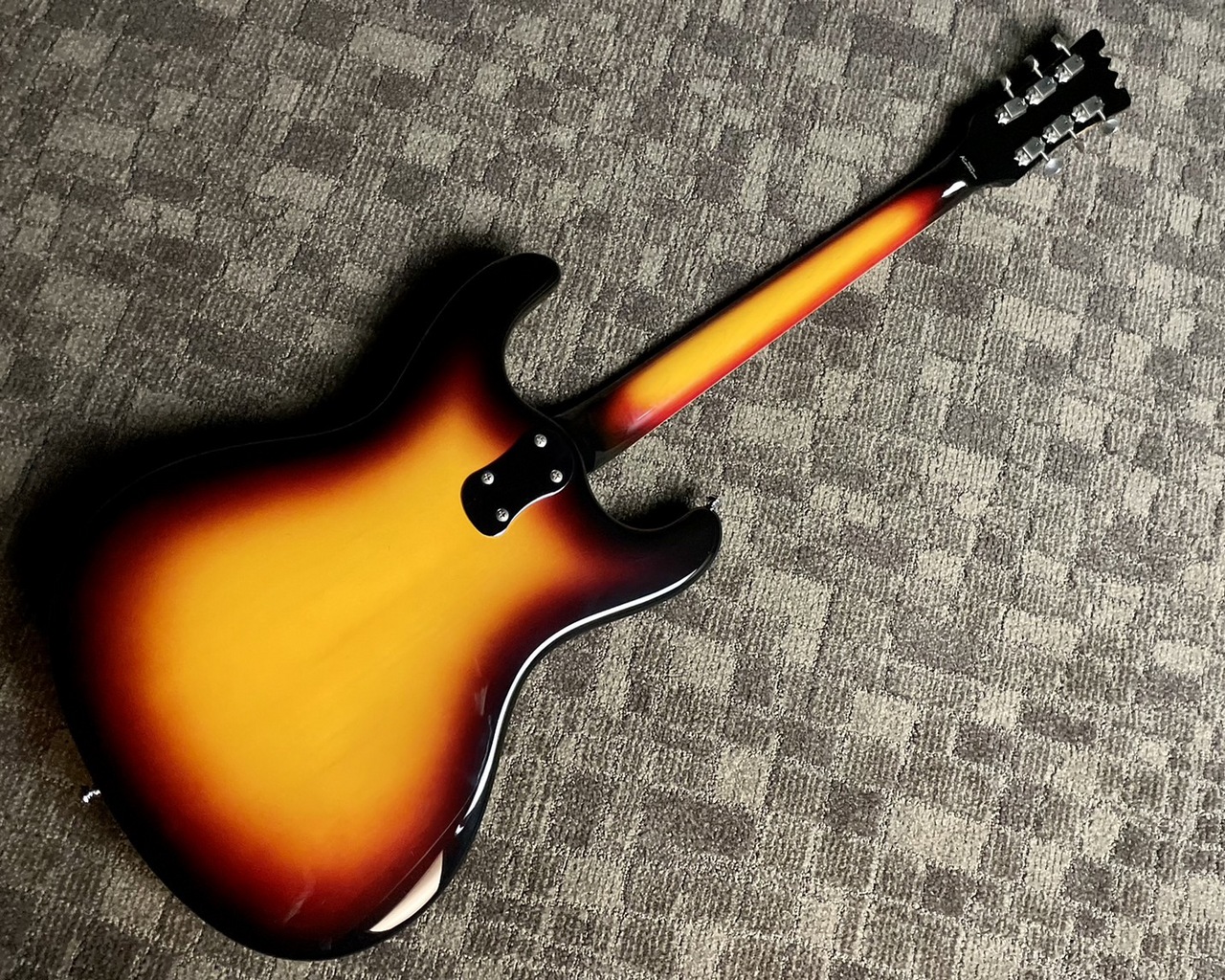 黒雲製作所製】mosrite モズライト HH仕様 ギター