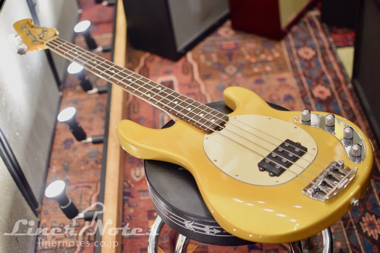 MUSIC MAN 2008 StingRay 4 (Medallion Gold)（中古）【楽器検索