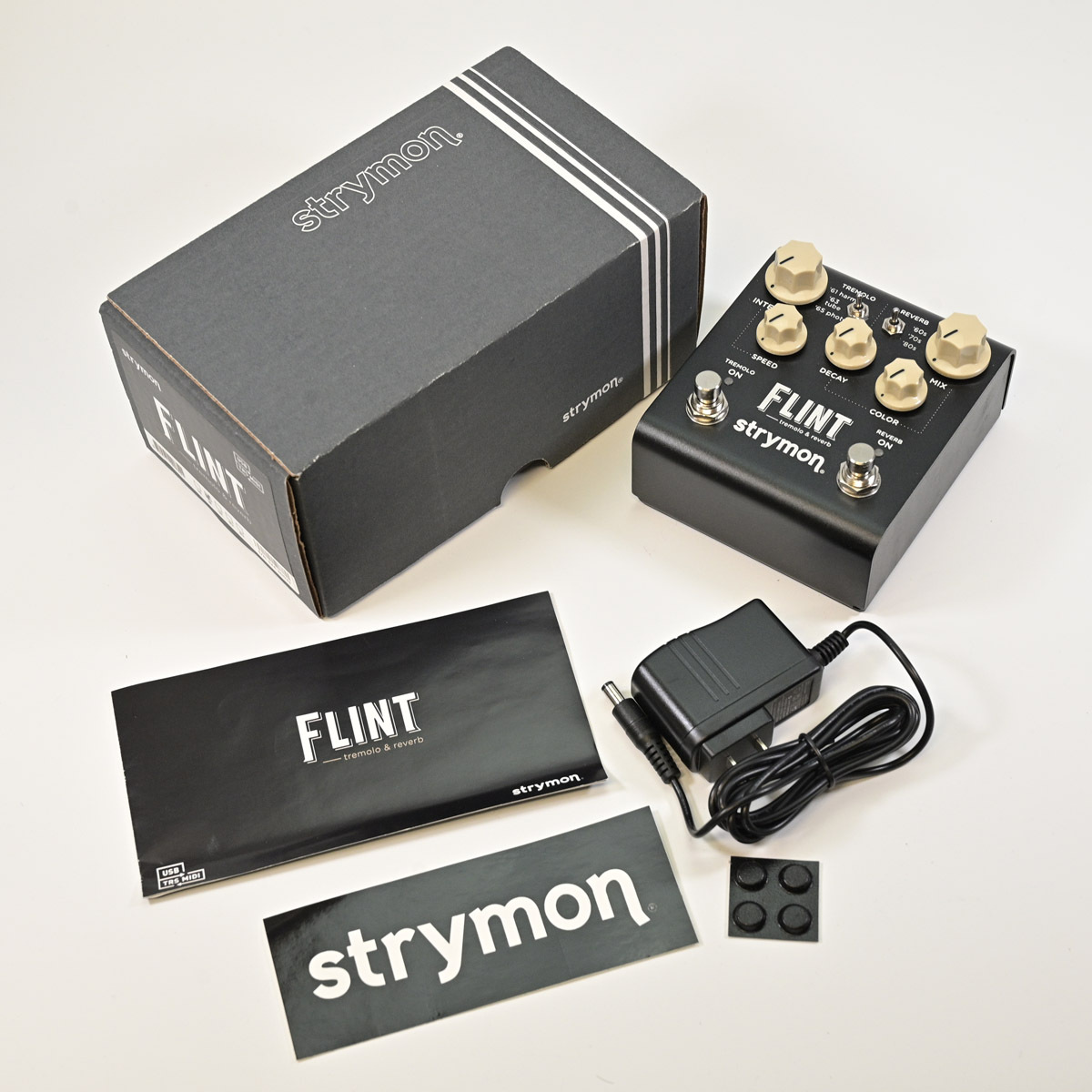 strymon FLINT V2 トレモロ&リバーブ (アダプター　箱　説明書付 strymon FLINT V2 トレモロ&リバーブ (アダプター 箱 説明書付 strymon