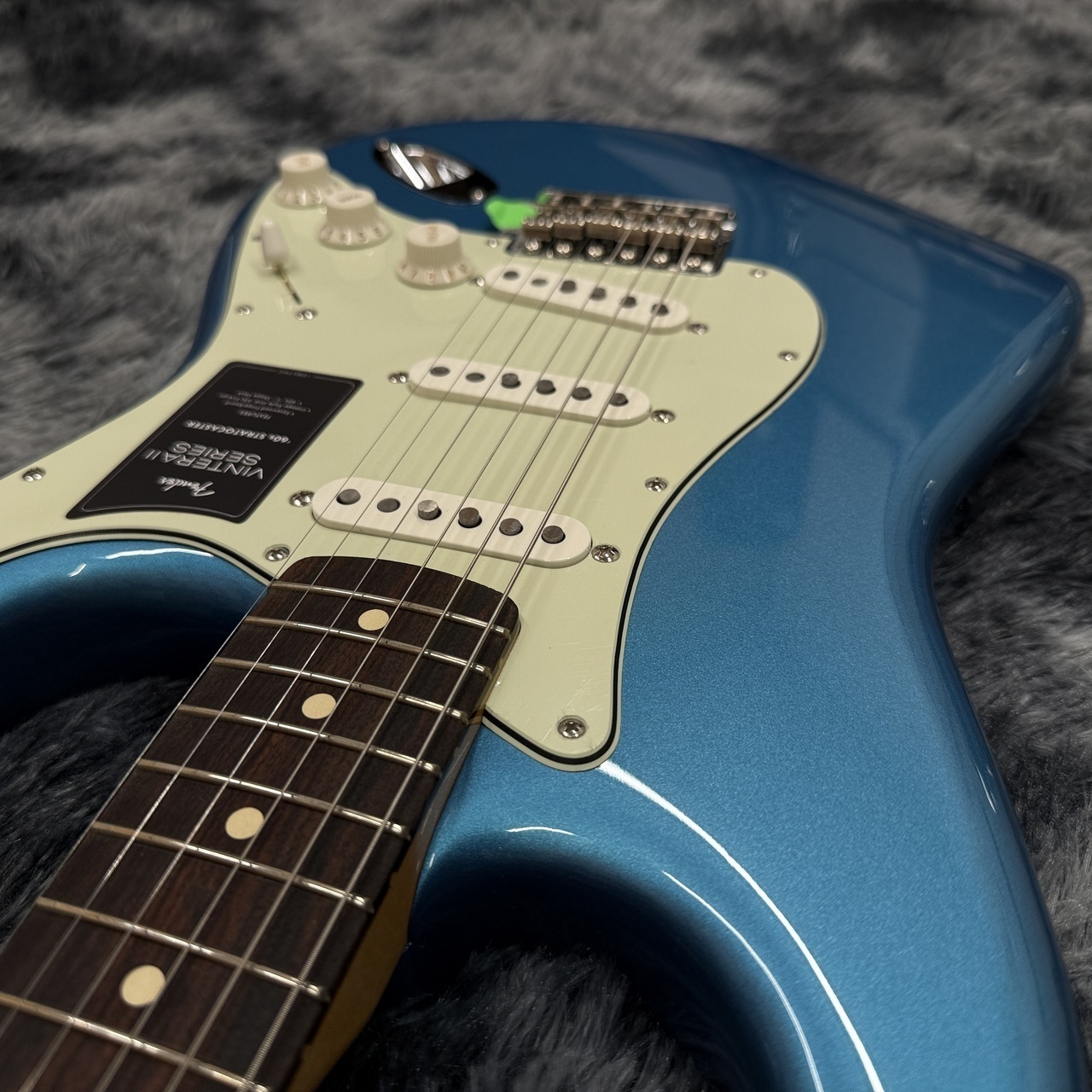 Fender Vintera II 60s Stratocaster / Lake Placid Blue【3.42kg