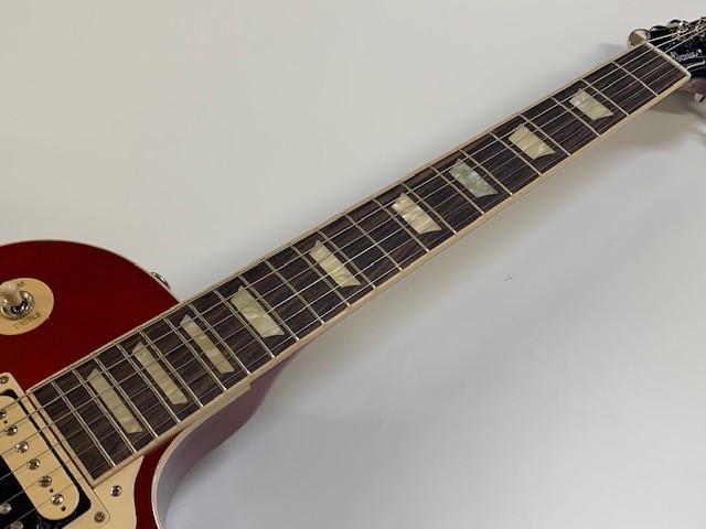 Gibson Les Paul Classic - Honeyburst | Long & McQuade