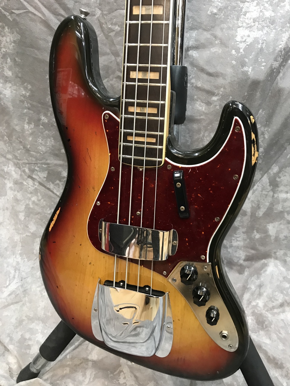 Fender Jazz Bass '69～70（ビンテージ）【楽器検索デジマート】