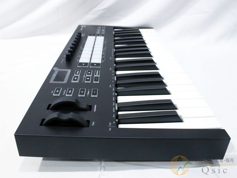 Novation Launchkey 37 MK3 [WL382]【神戸店在庫】（中古）【楽器検索