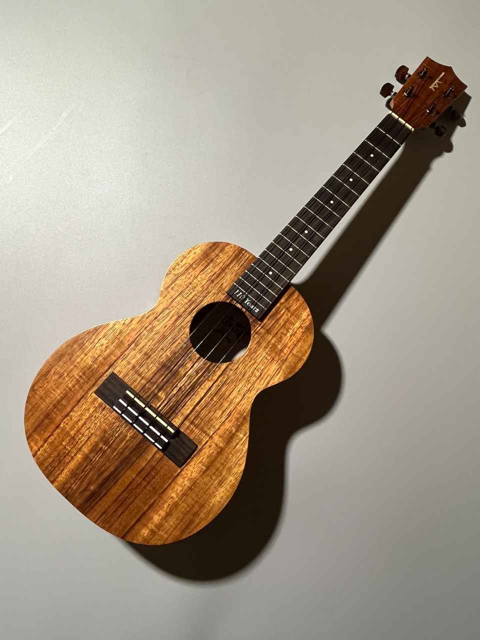 Kamaka 【プロの演奏家にも好まれるモデル】【テナー】HF-3 #260085
