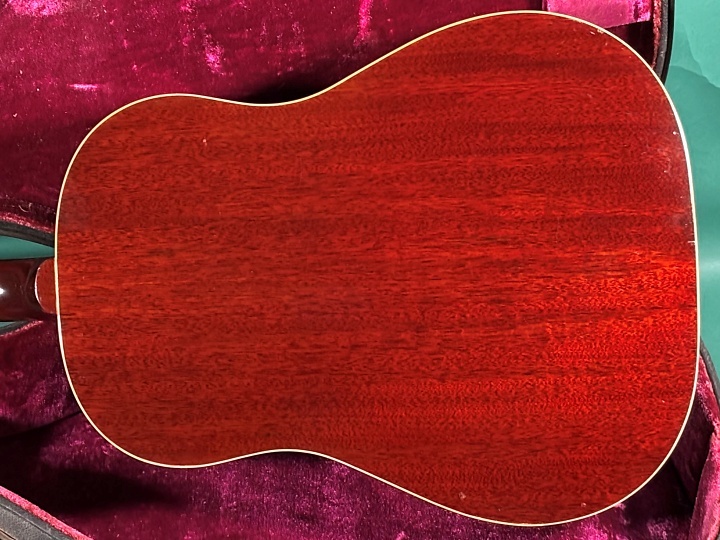 J45です Gibsonアコースティック「今月の1本」 -リアルヴィンテージ